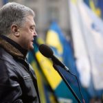 Порошенко образив депутатку, замість відповіді на її питання, чому не голосував за надважливі законопроєкти