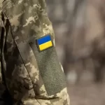 “Ухилянтів дотиснуть остаточно, правила мобілізації дозволять шукати їх всюди”: ТЦК почали видавати повістки 17-річним