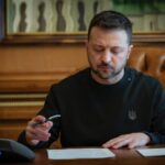 У ухилянтів око засмикалося: Зеленський підписав фатальний закон, можна позбутися і грошей, і авто, і всього майна